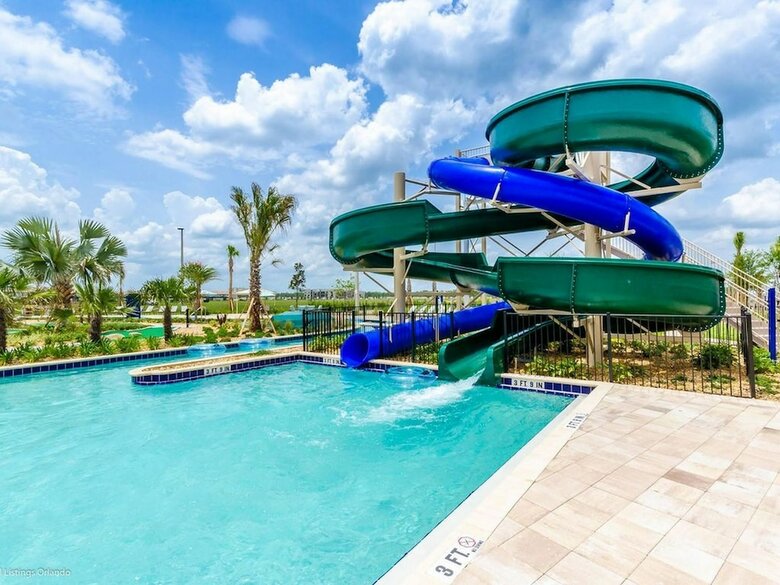 Modern Home With Pool At Storey Lake Sl2742