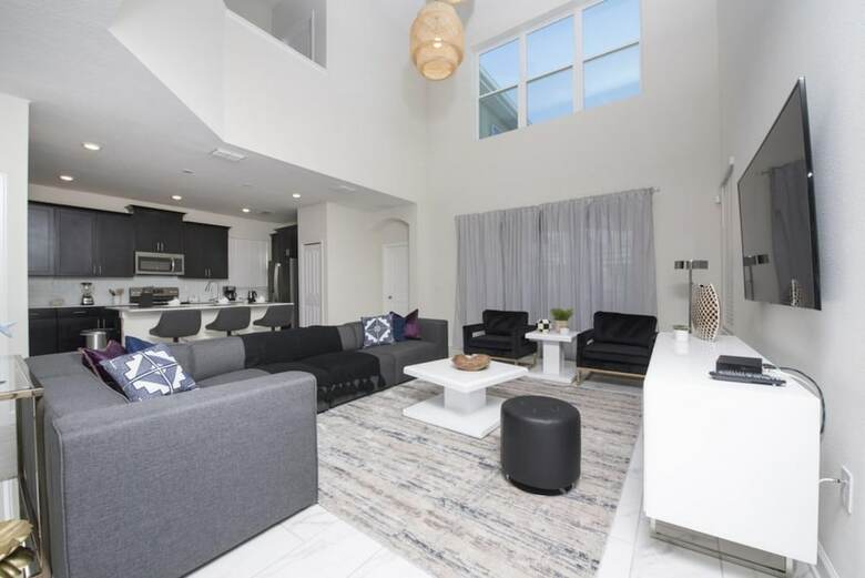 Modern Home With Pool At Storey Lake Sl2742