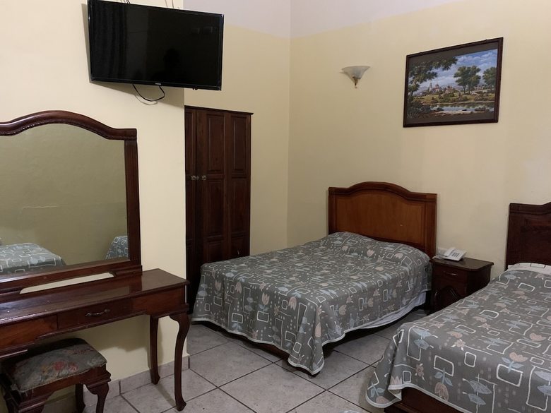 Hotel Real De Cortes