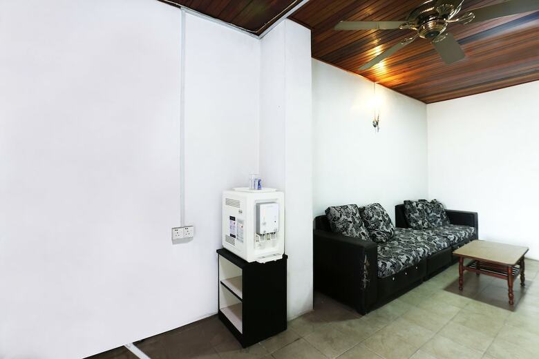 Oyo 89797 Hotel Mansya