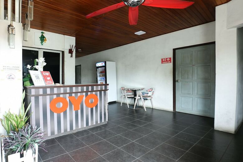 Oyo 89797 Hotel Mansya