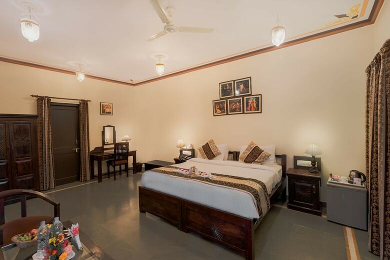 Hotel The Udai Bagh