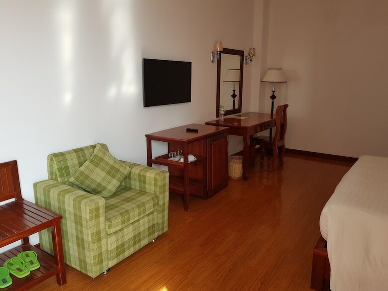 Angkor White Swan Hotel
