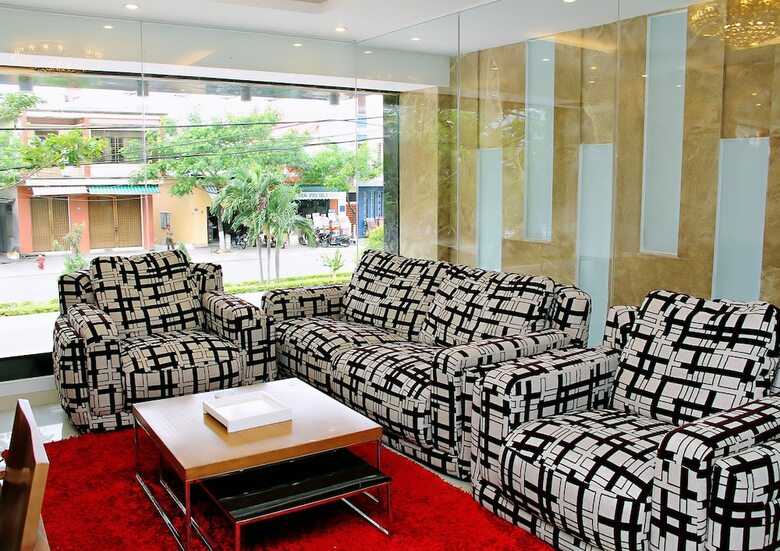 The Carnation Hotel Da Nang