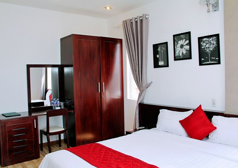 The Carnation Hotel Da Nang