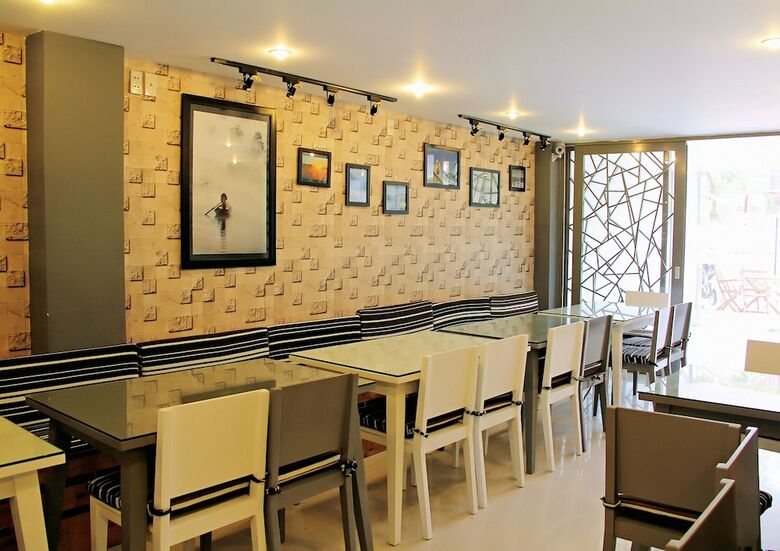The Carnation Hotel Da Nang