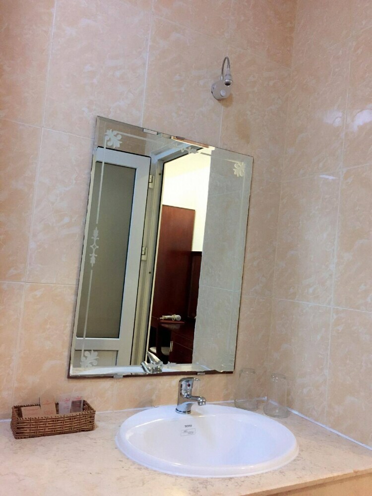 The Carnation Hotel Da Nang
