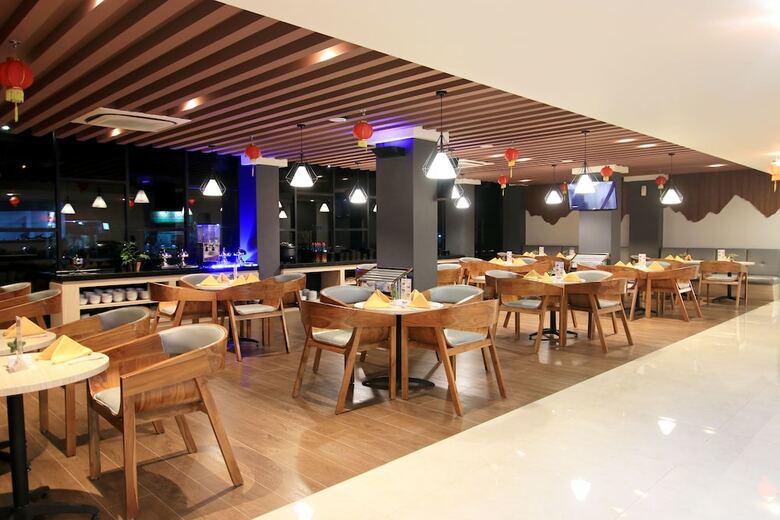 Aveon Hotel Yogyakarta By Daphna International