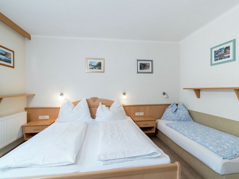 Charming Apartment In Zell Am See With Mountain Views