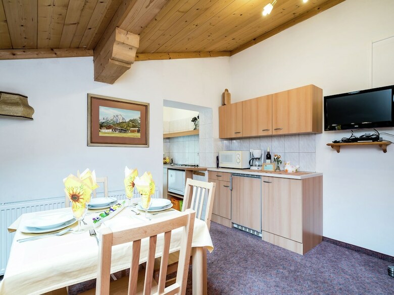 Charming Apartment In Saalbach-hinterglemm With Barbecue