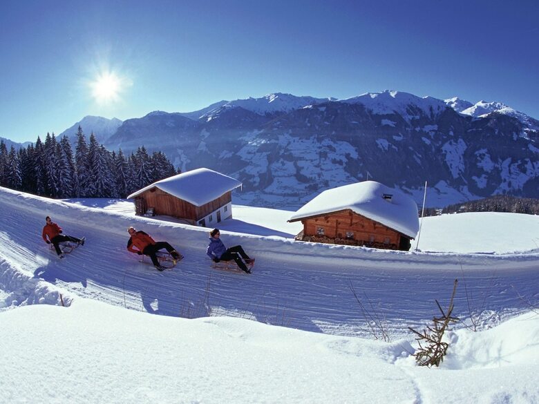 Spacious Apartment In Hart Im Zillertal With Balcony