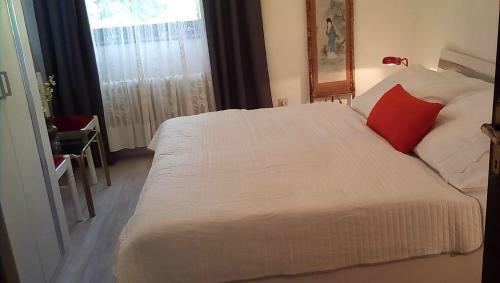 Aparthouse Ani