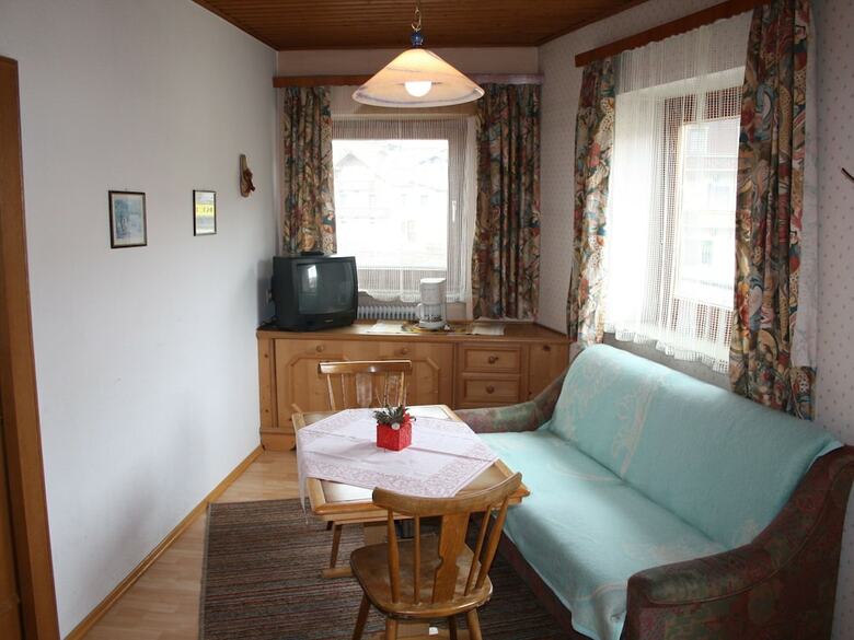 Beautiful Apartment In Uttendorf With Mountain View
