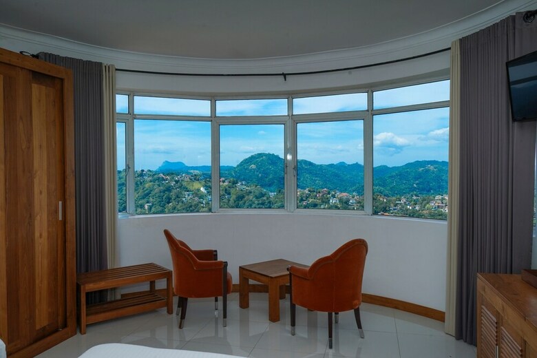 Hotel Oyo 496 The Heaven's Villa Kandy
