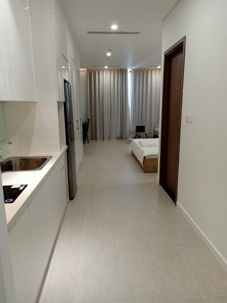 Luxury Scenia Bay Apartment With Seaview