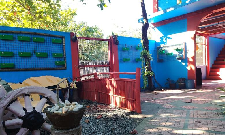 Hotel Raphaels Bamboo Beach Resort