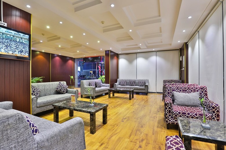 Apartamento Oyo 161 Middle East Suite