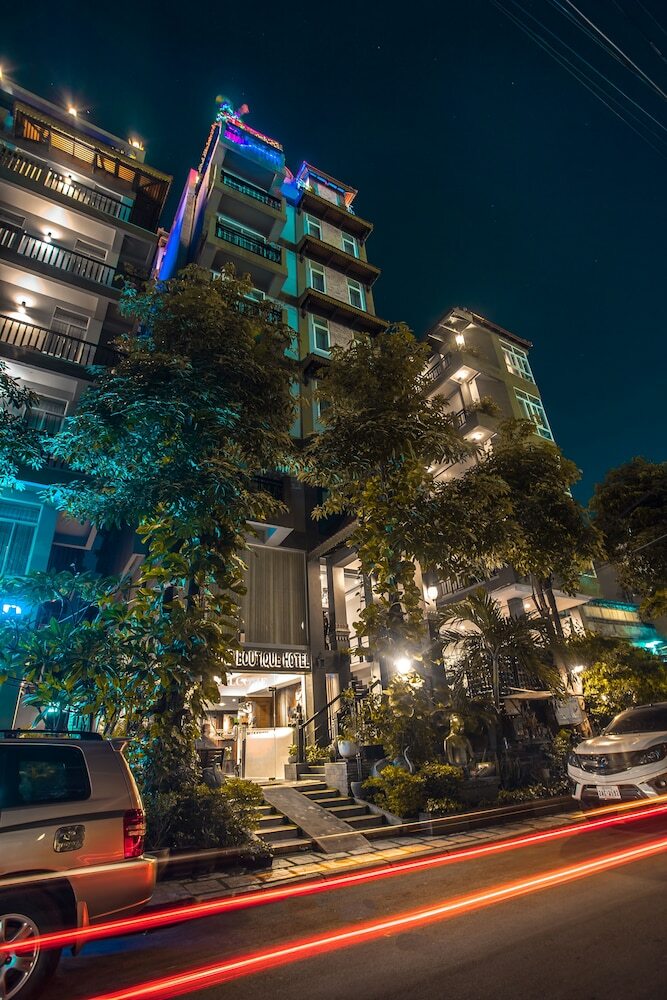 King Grand Boutique Hotel