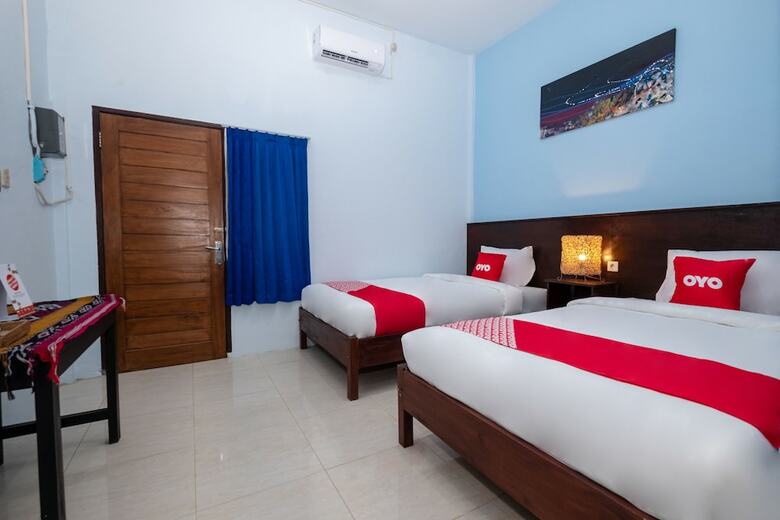Hostal Oyo 2450 Hening Homestay