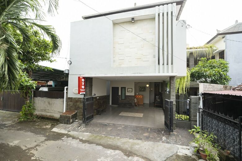 Hostal Oyo 2438 D' Tamblingan Guesthouse
