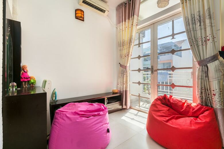 Hostal Oyo 760 Ceo House Homestay - Hostel