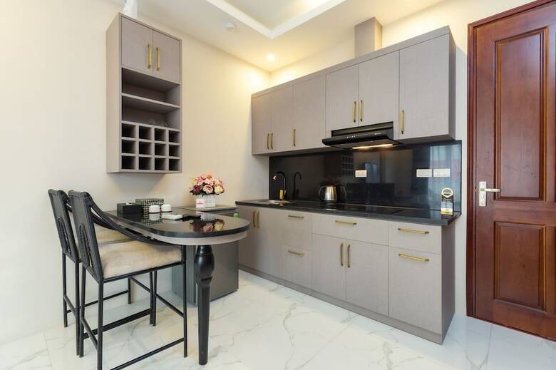 Oyo 779 Aisha Hotel And Apartment