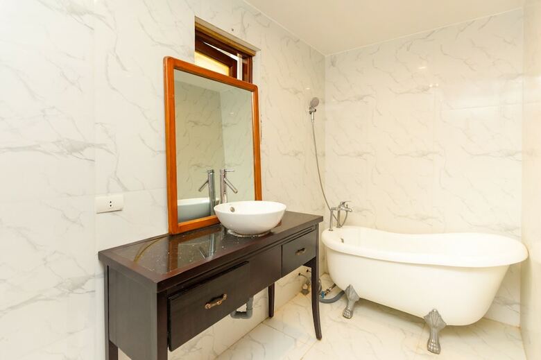 Oyo 779 Aisha Hotel And Apartment
