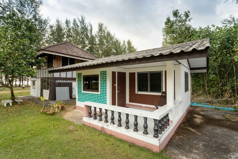 Hotel Bangben Beachfront Resort