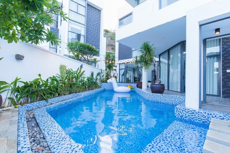 Villa Royal 2