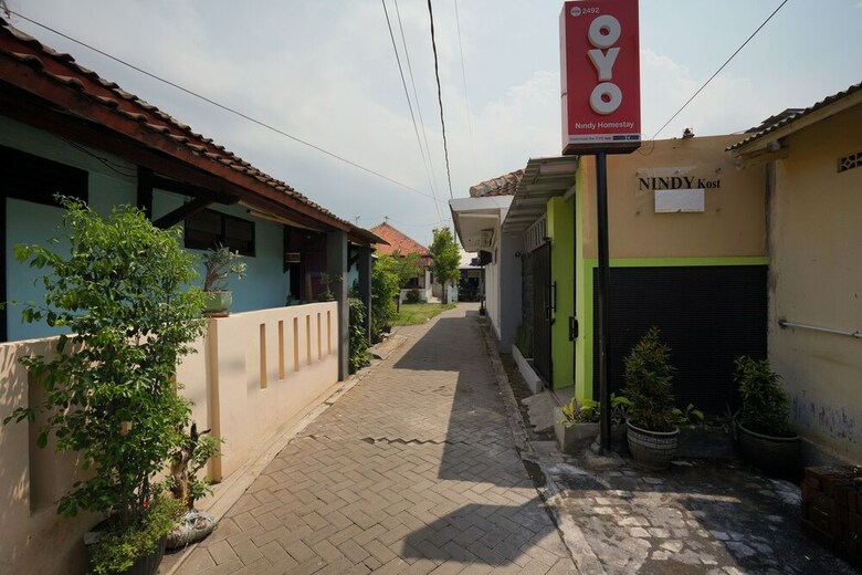 Hotel Oyo 2492 Nindy Homestay