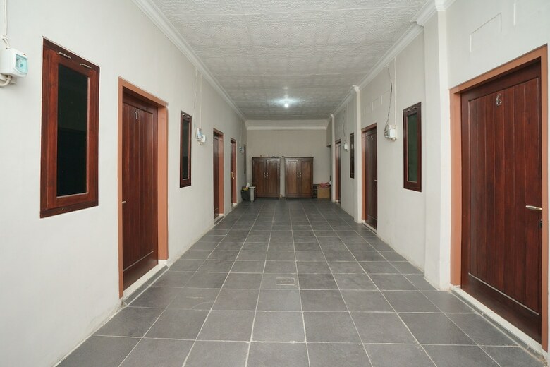 Hotel Oyo 2492 Nindy Homestay