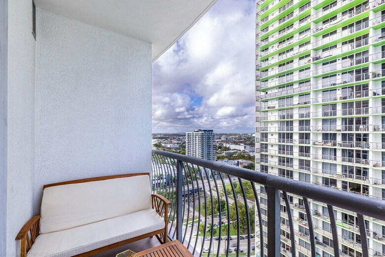 Apartamento Urban And Chic Condo With A Balcony