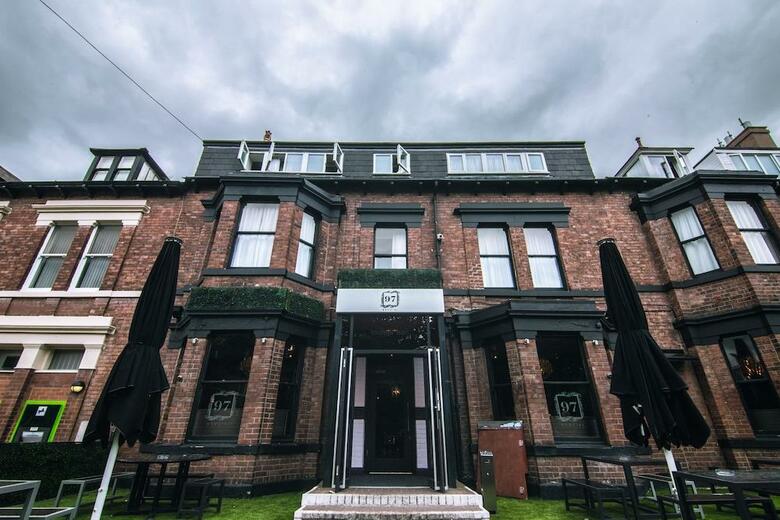 Hotel Cairn Newcastle