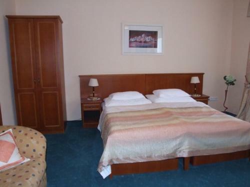 Hostal Penzion 77