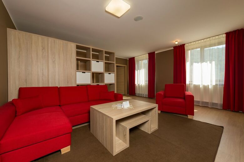 Salamandra Hotel