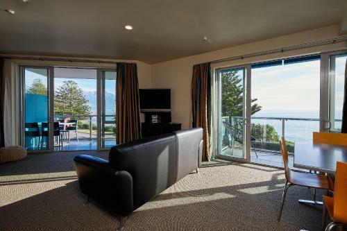 Waves Luxury Apartments