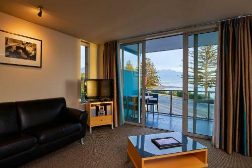 Waves Luxury Apartments