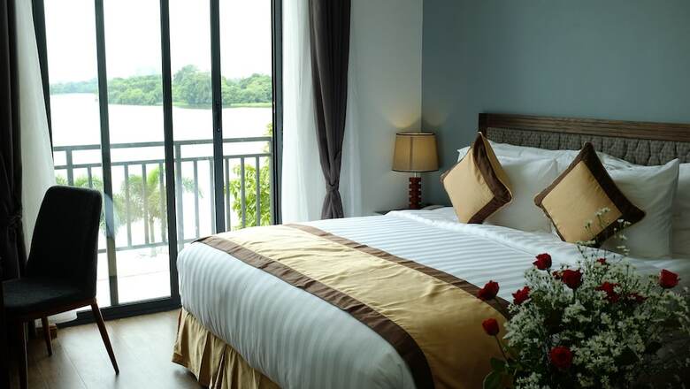 Sen Yangon Lakeview Hotel