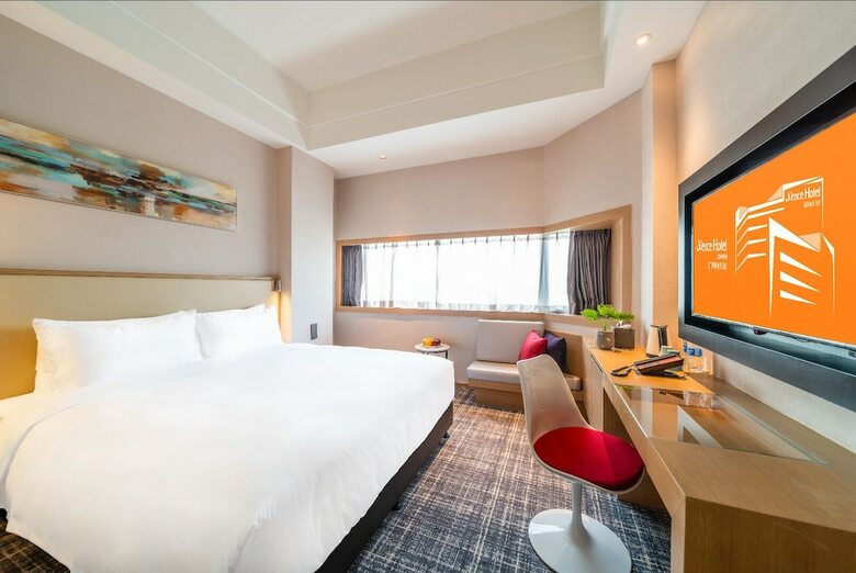 Xence Hotel