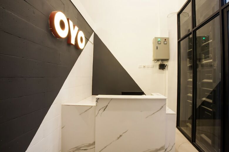 Hotel Oyo 2147 Mono Guest House