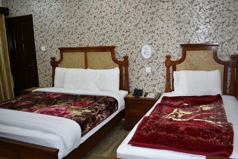 Dream Land Hotel