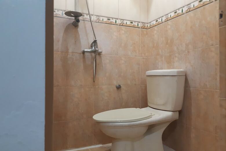 Hostal Oyo 1820 Baba Home