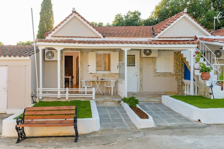 Apartamentos Zoumpouli Village