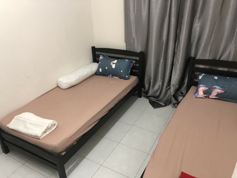 Apartamentos Cozy Homestay At Main Place