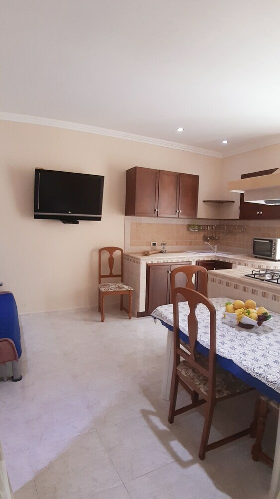 Sunshine Apartments