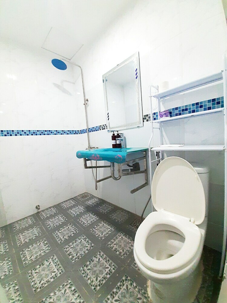 Hostal Ba Sao Hotel - Hostel