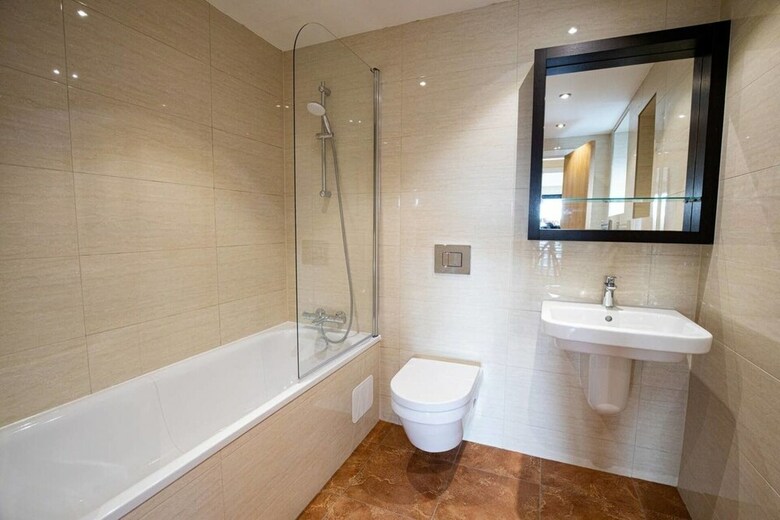Stunning 3-bed Apartment