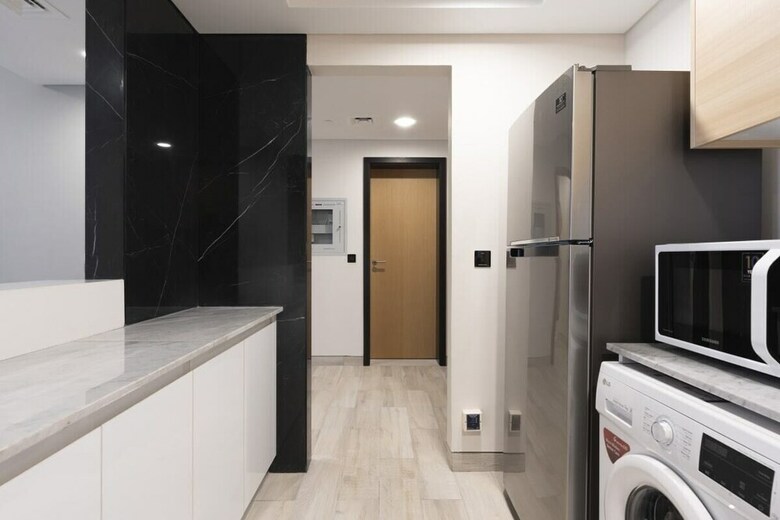 Contemporary 1br Apartment In Arjan Priv� Living