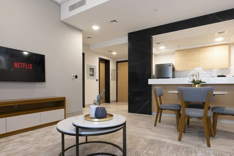 Homely 1br Apartment @ Priv� Living, Arjan