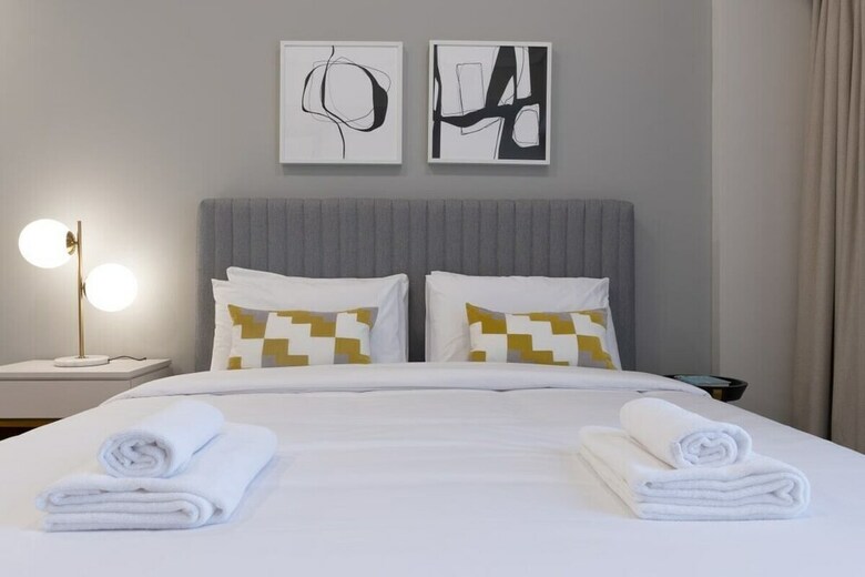 Stunning 2br Apartment @ Priv� Living, Arjan